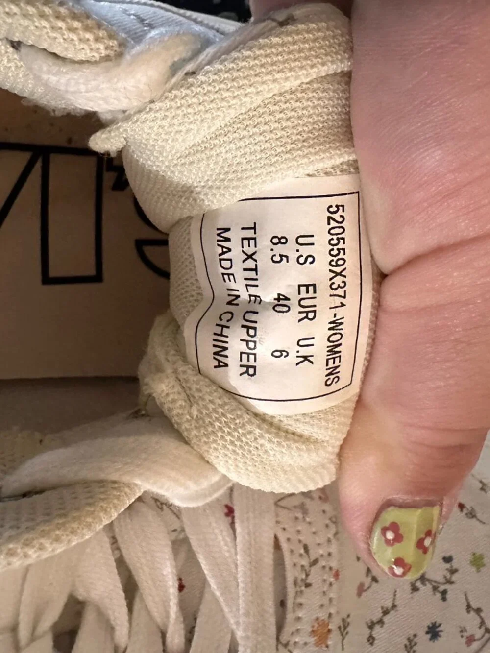 Levi's® Naya Canvas Print Women's Sneakers - Ws 8.5/40 - Picture 11 of 11